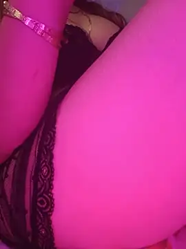 Chat XXX en directo de Quenn_Chiraz_Squirt