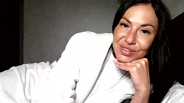 XXX chat uživo modela JulianaGold1