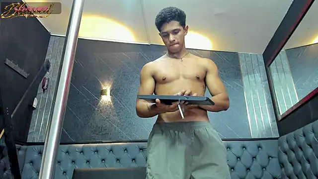Yoel_Blessed Live XXX-chat