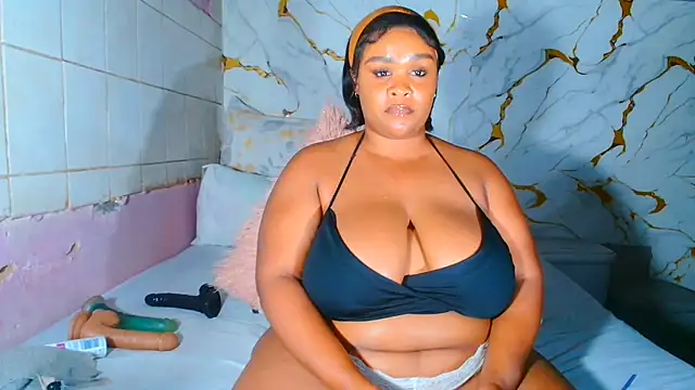 Czat XXX na żywo – KINKYBOOTI22