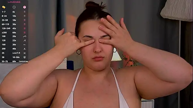 Czat XXX na żywo – Queen_Monica_