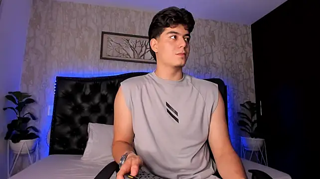 Онлайн чат XXX MaxCruz_
