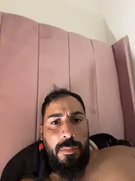 Pertunjukan Kamera Web Danieldanit