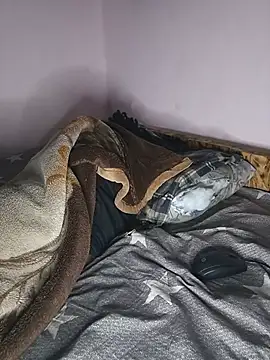 TryingExpiry 라이브 XXX 채팅