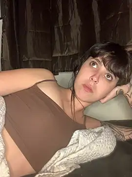 Chat +18 de ninapellegrini17 ao vivo