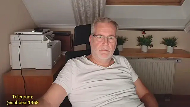 subbear1968 élő XXX-chatje