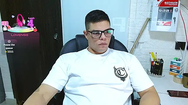 Czat XXX na żywo – Realjoel01