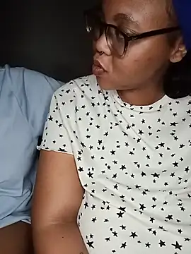ShantelBootyBoobs Show in webcam