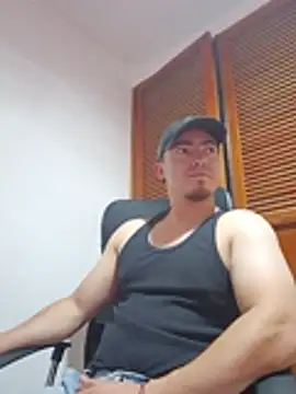 Show modela TouchDaddy4 na web-kameri