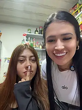 Chat XXX ao vivo de Sara_fun
