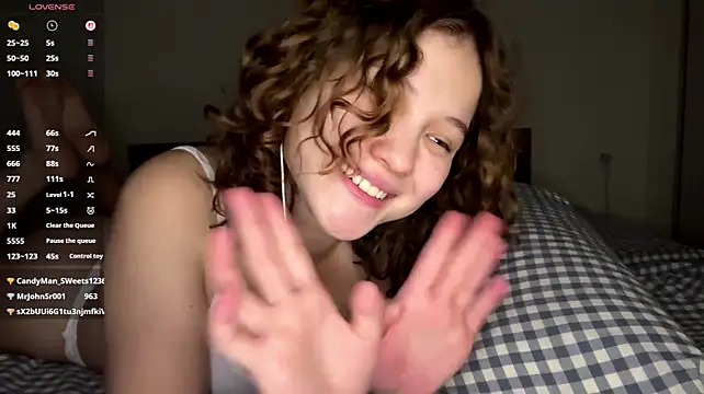 צ'אט XXX בשידור חי של VivianLady