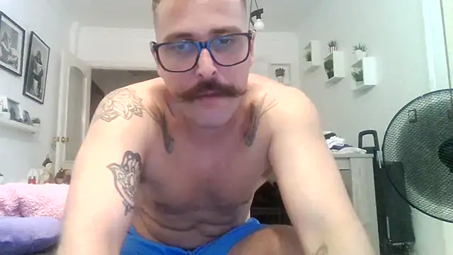Chatroom XXX en direct de yanick931