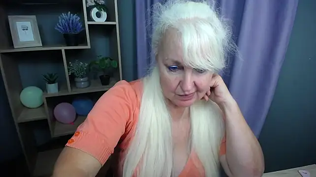 Živý XXX chat BlondyLeeBest