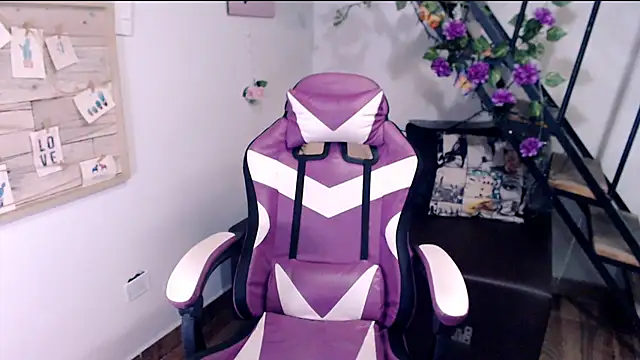 Chat +18 de samantha_baby_ ao vivo