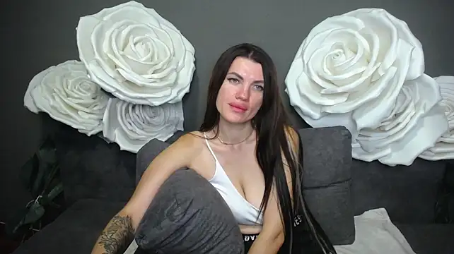 MilaLoona – Live XXX-chat