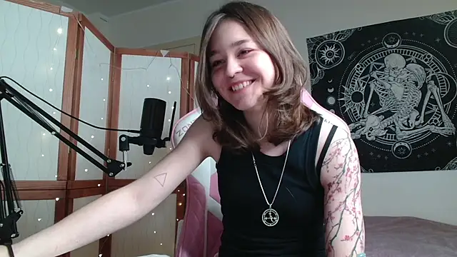 Chat +18 de Mysterious_Toy ao vivo