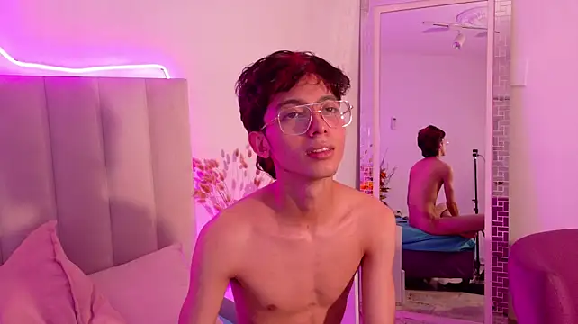 Twink_Sebas7 élő XXX-chatje