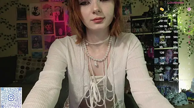 MeviCoral's Live XXX Chat