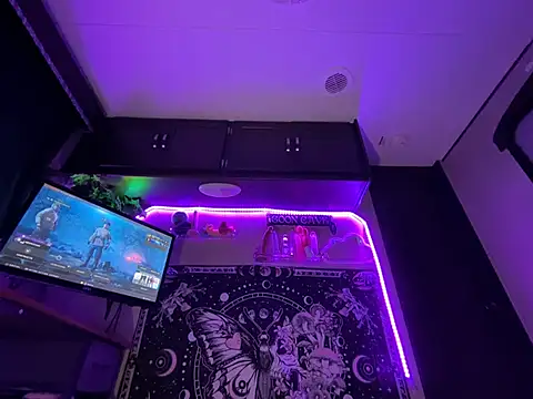 Lilactease's Live XXX Chat