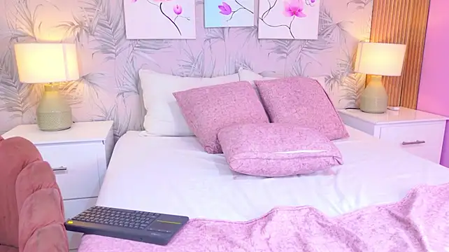 LaurenHazell's Live XXX Chat
