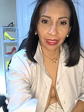 Chatroom XXX en direct de Mrsvictoriaaa