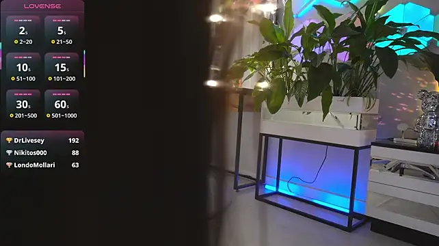Smilym's Live XXX Chat