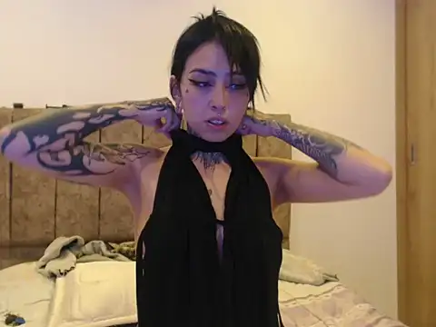 Aqua__bless Adlı Modelin Canlı XXX Sohbeti