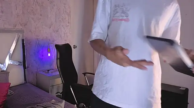 Chat XXX Live dave_eliot