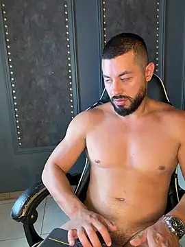 Chat XXX ao vivo de YAFAR_BLAKE