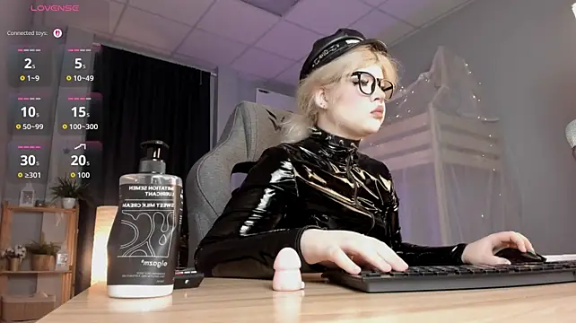 LilithNlsn's Live XXX Chat