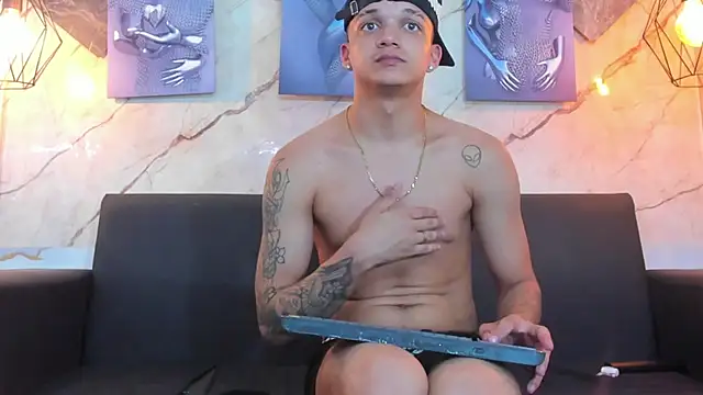 XXX chat uživo modela Apolo_Blessed