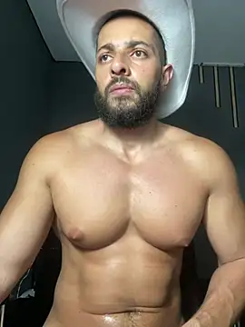 צ'אט XXX בשידור חי של magnumchris