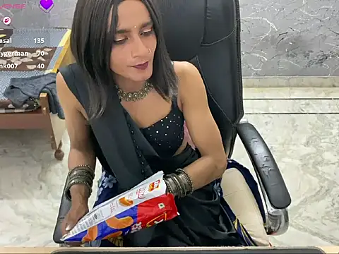 LuvLayla Webcam show