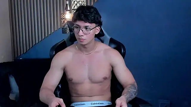 Czat XXX na żywo – Axxel_Muscle