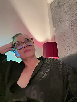 FemDom_RubyKnightXXO Chat XXX in diretta