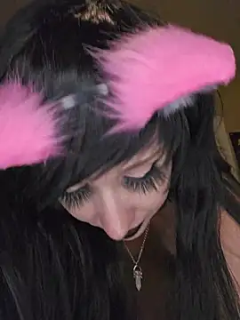 צ'אט XXX בשידור חי של AmethystFoxx