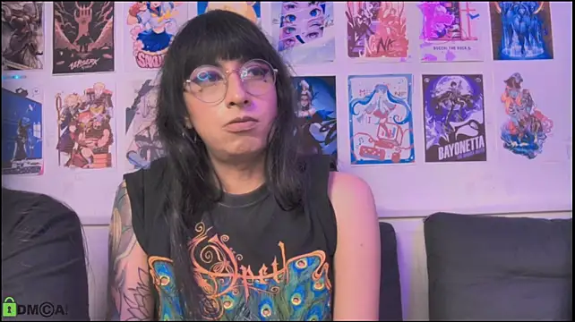XXX chat uživo modela snowblack_