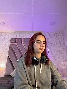 Elodiee_Roussee Webcam-Show