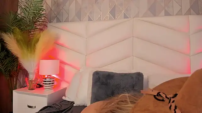 Chat XXX en directo de Lizzi_Hotman_