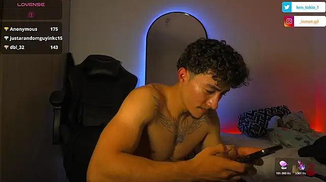 ken_tokiio Chat XXX in diretta