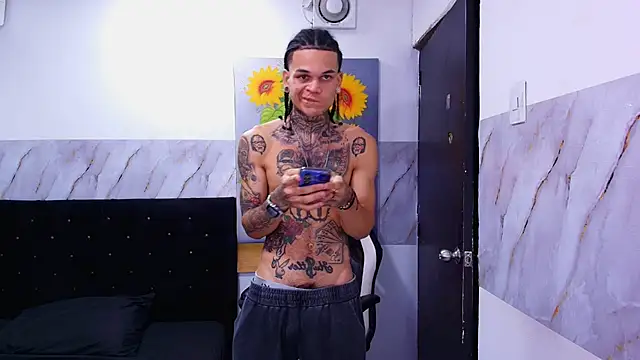 hot_man05 XXX чат на живо