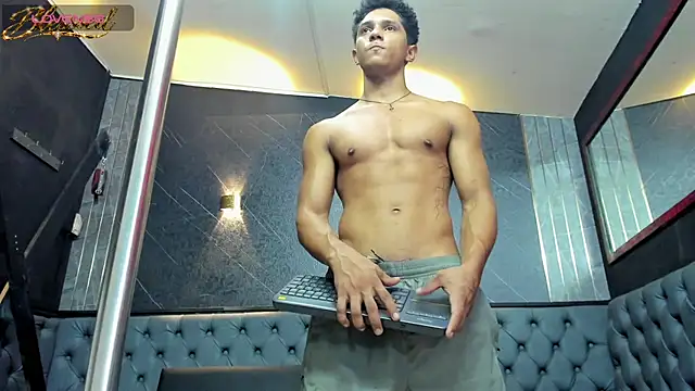 Yoel_Blessed's Live XXX Chat