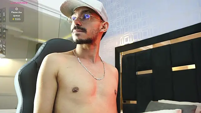 thomas_montiel XXX чат на живо