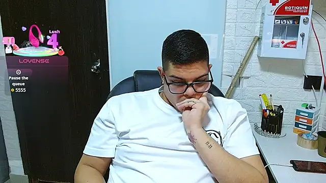 Онлайн чат XXX Realjoel01