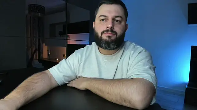 DravenPeak Chat XXX live