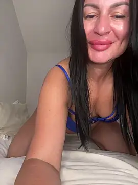 Tina8088's Live XXX Chat