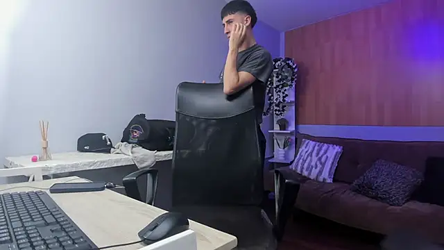 Benji23_ Chat XXX live
