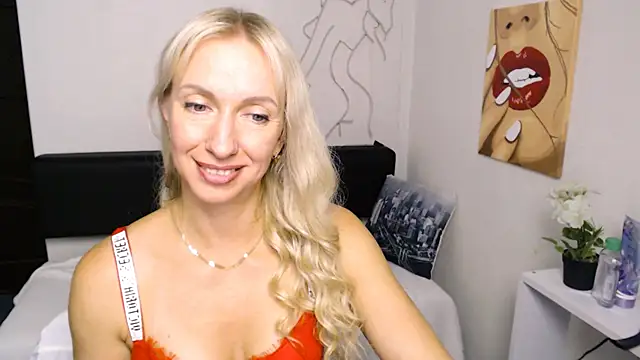 Cute_Smile_Shy Live XXX-chat
