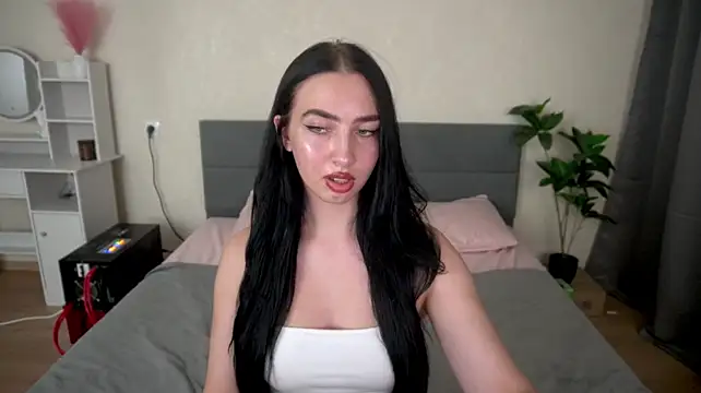 WildKittenX_ XXX чат на живо
