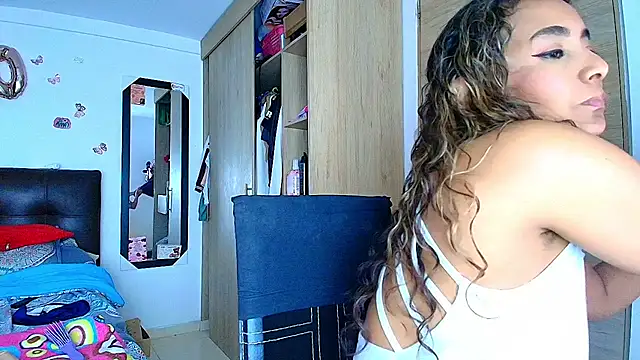 collins_megan96 – Naživo XXX chat